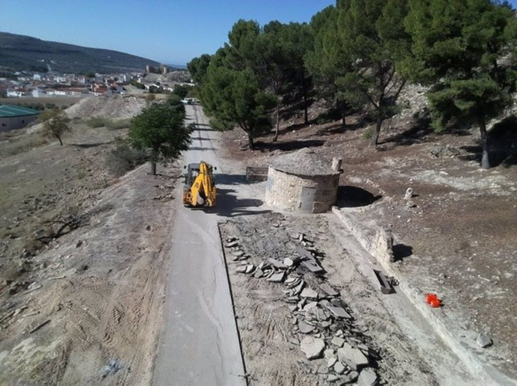 20211219 Senda entre Rus y Canena