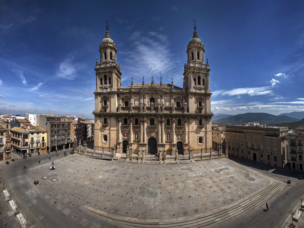 miniatura en baja Catedral de Jaen scaled