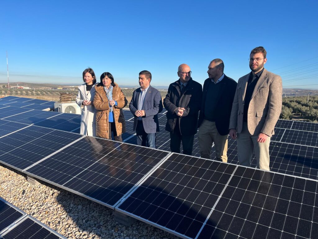 20250115 Visita placas solares fotovoltaicas residencias López Barneo y Santa Teresa 1