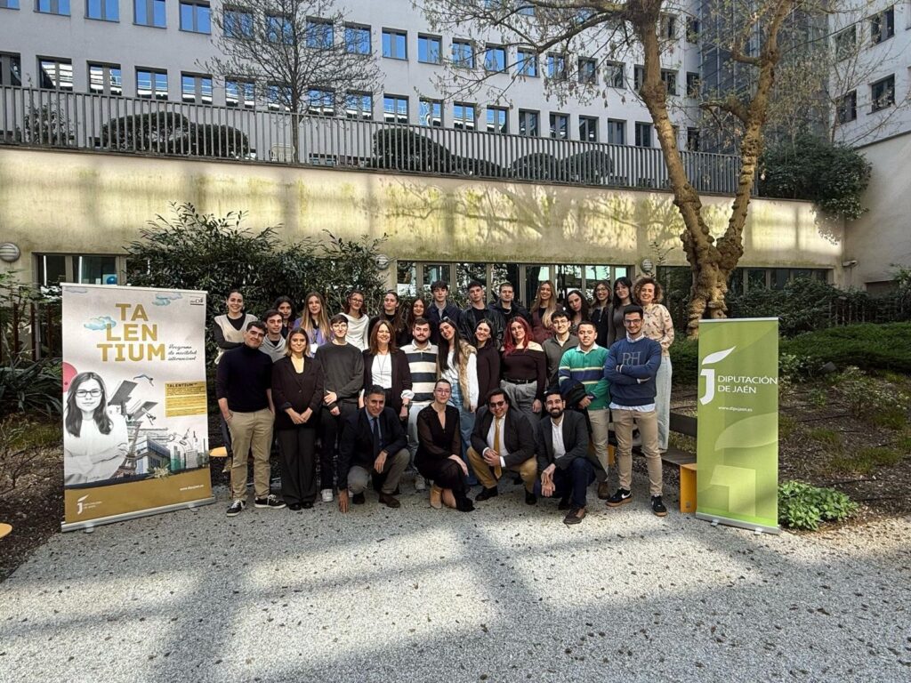 20250330 Bienvenida alumnos Talemtiun en Bruselas (1)