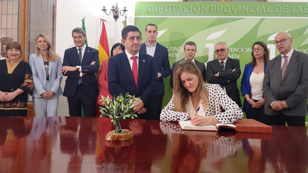 20250414 Firma Libro de honor (1)