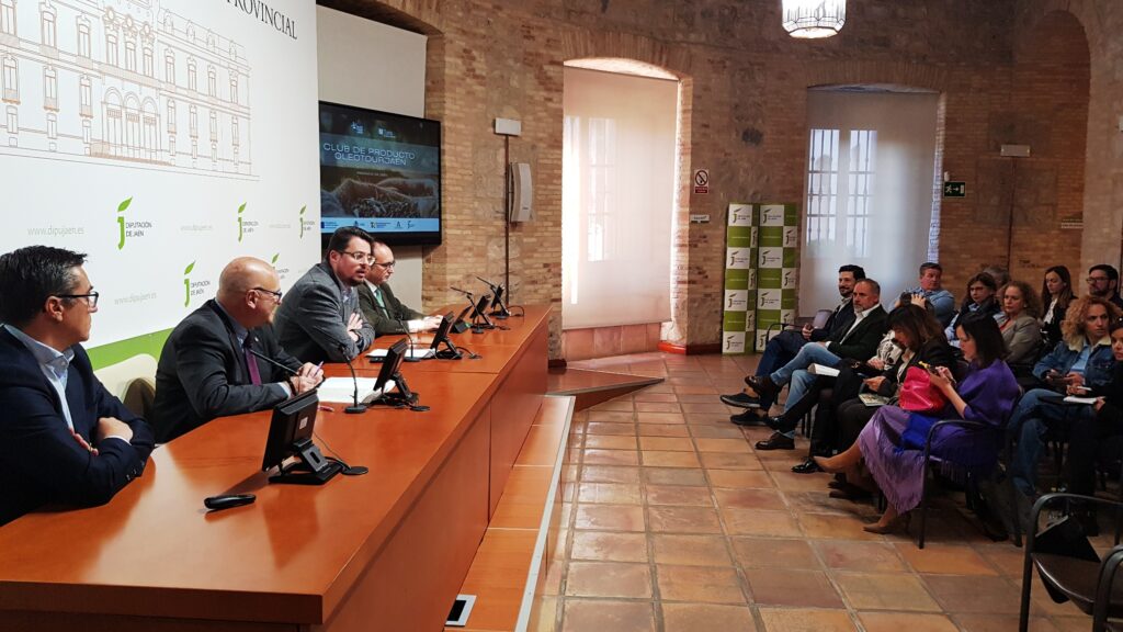 20250423 Presentación Club Producto Turístico OleotourJaén (2)