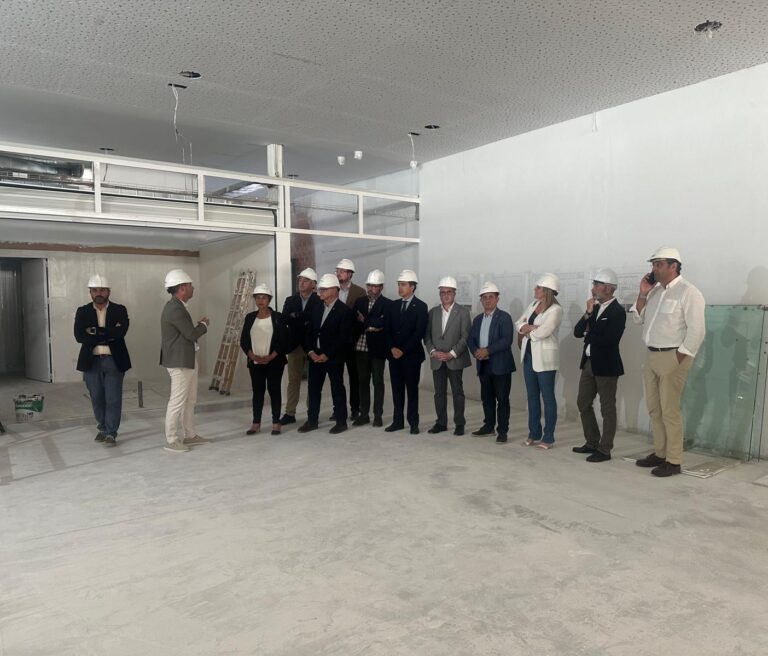 20250526 Visita mercado Baeza proyecto fortalecimiento actividad comercial (1)