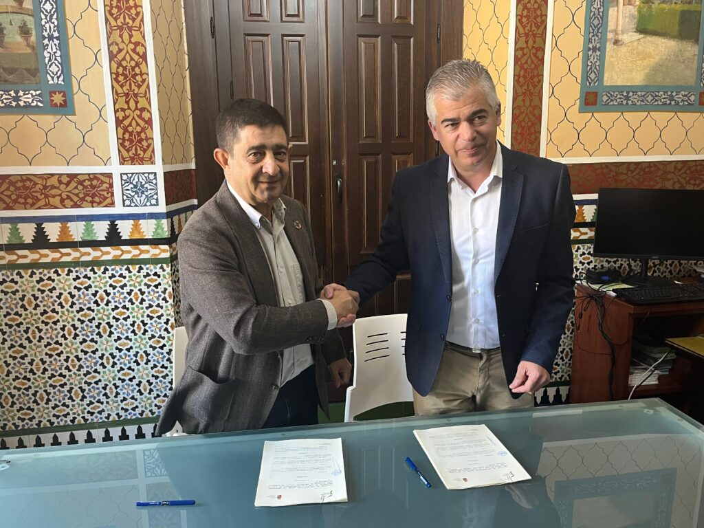 20251017 Firma convenio Vivero Empresas Martos 3