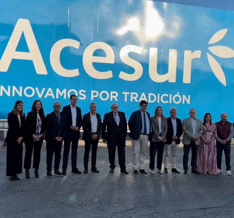 20251030 Visita Juan Latorre con ministra Sara Aagesen a Acesur