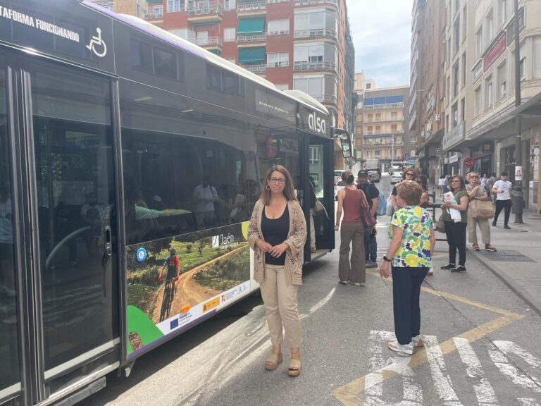 20260602 Campaña promoción turística Sierra Mágina3 bus